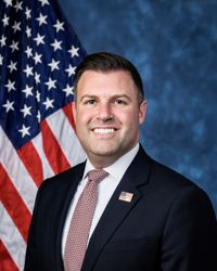 Mackenzie, Ryan